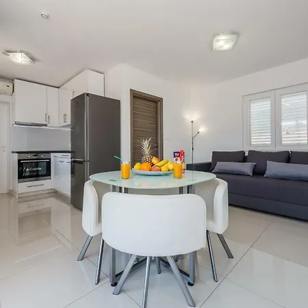 Penthouse - Sea View