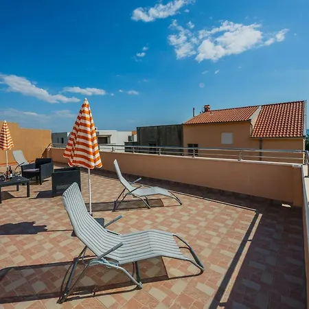 Penthouse - Sea View * Kaštela