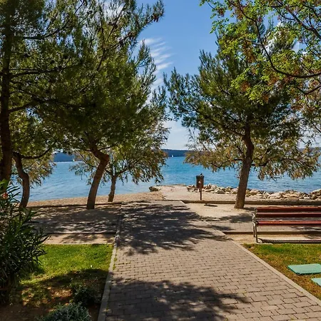 Penthouse - Sea View Appartamento Kaštela
